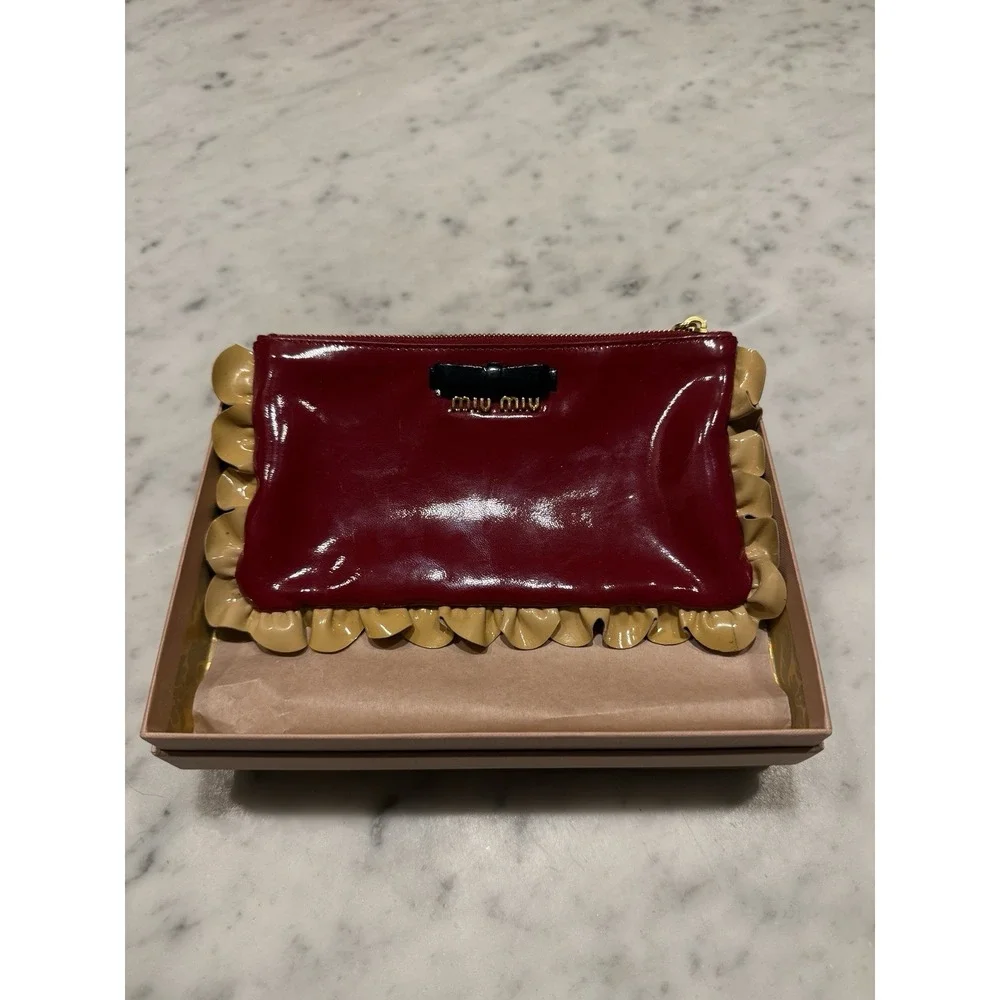 Miu Miu Red Patent Leather Ruffle Bow Pouch Clutch Bag Ciliegia Cipria